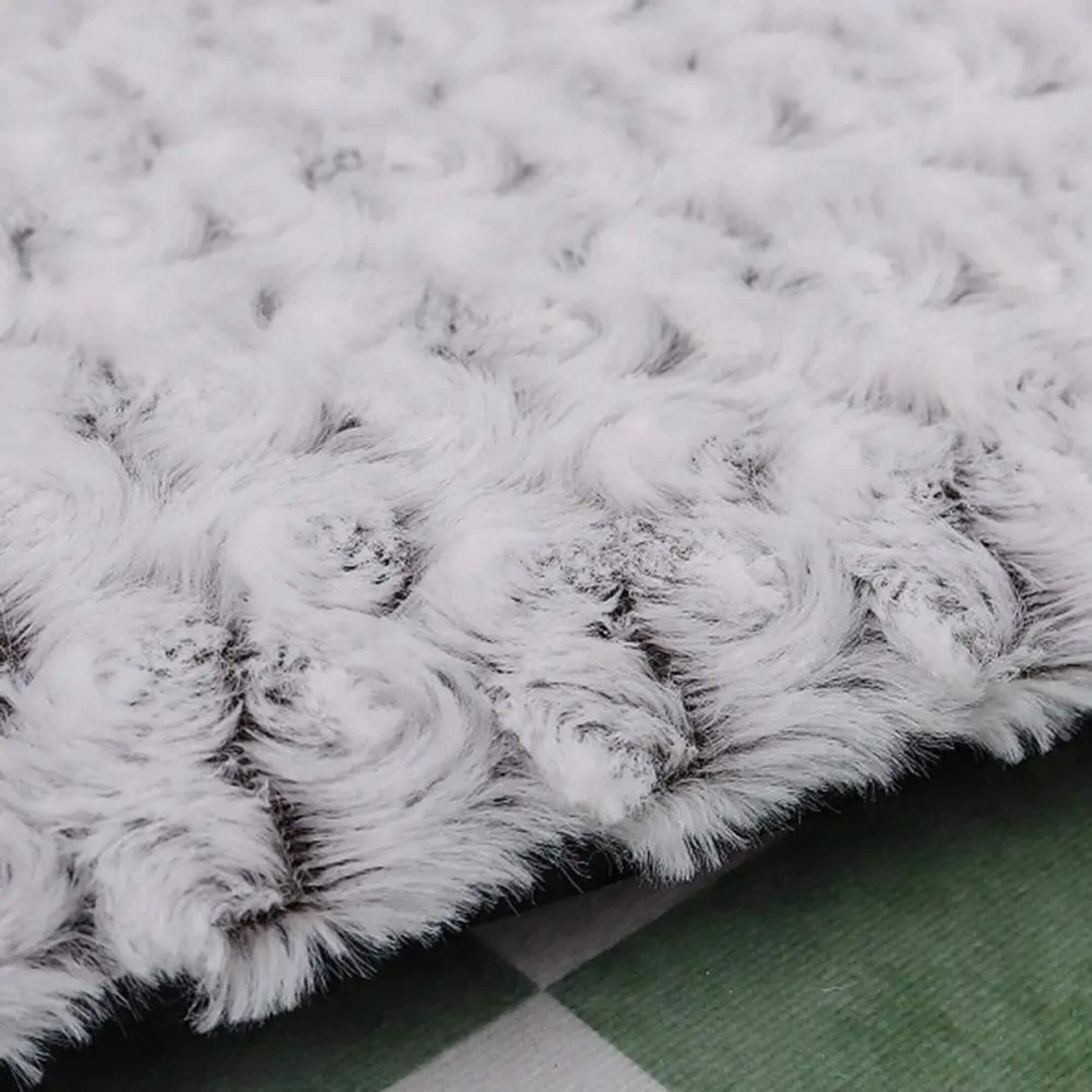 Self-Warming Pet Mattress