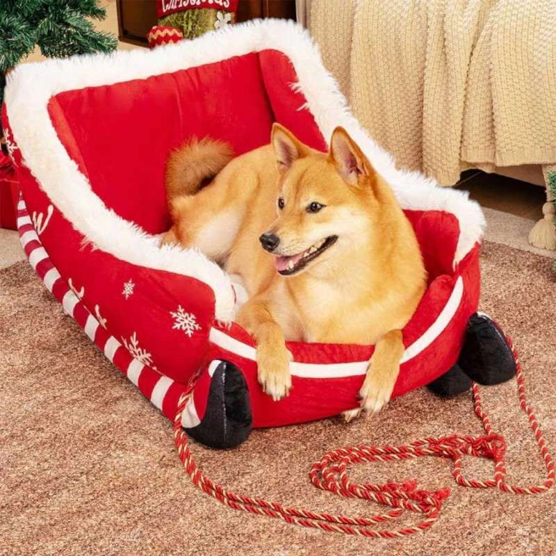 Warm, Washable & Non-Slip Sofa Nest for Cats & Dogs – Christmas Sleigh Pet Bed by Developaw